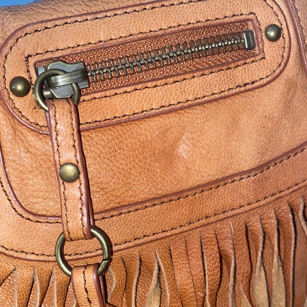 Steve Madden Fringed Tan Leather Crossbody Bag - Picture 10 of 10